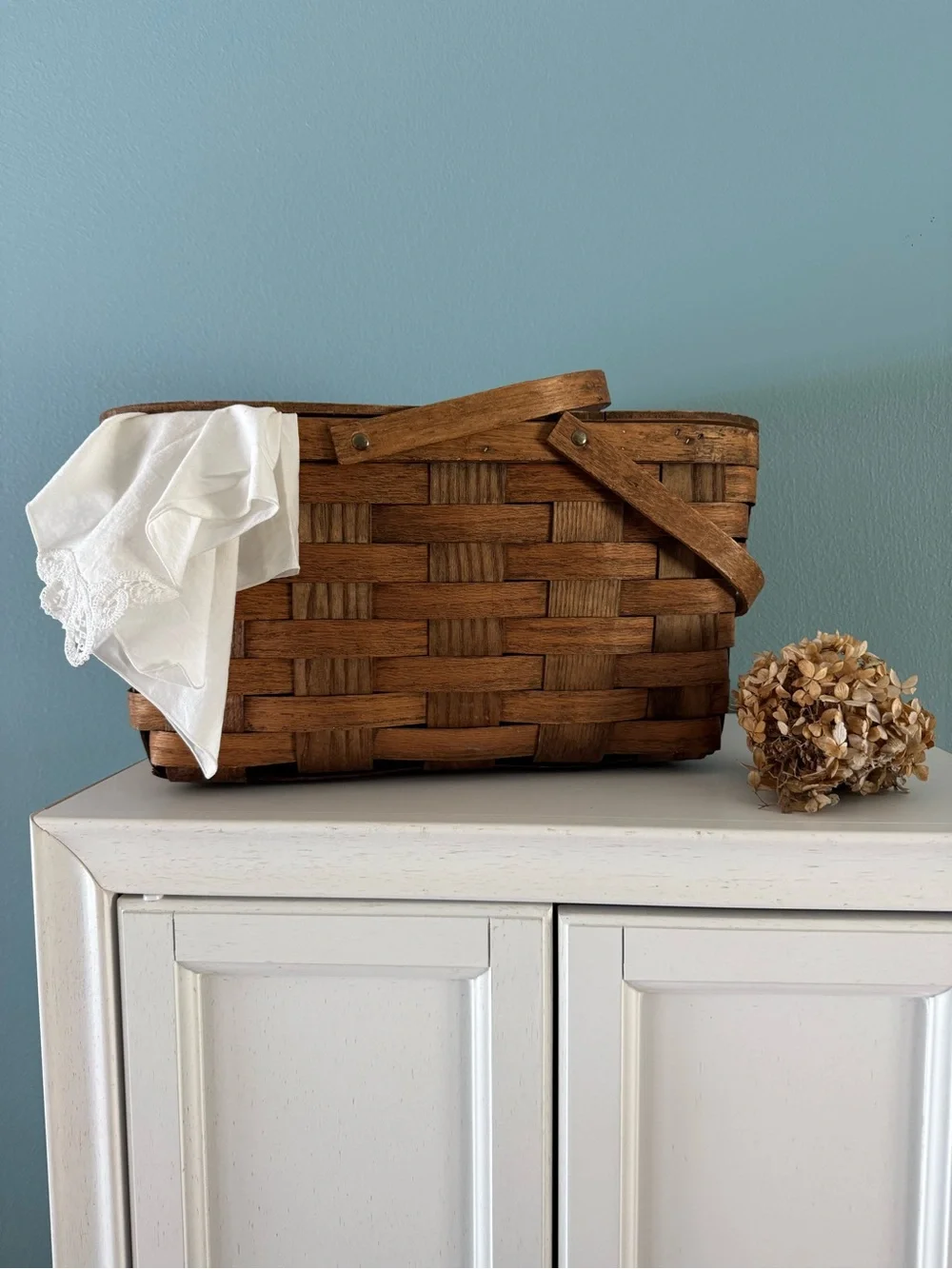 Vintage Large Woven Splint Wood Picnic Basket Double Swing Handle